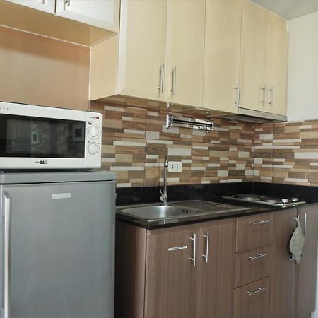 One Palm Tree Villas Manila Exterior photo