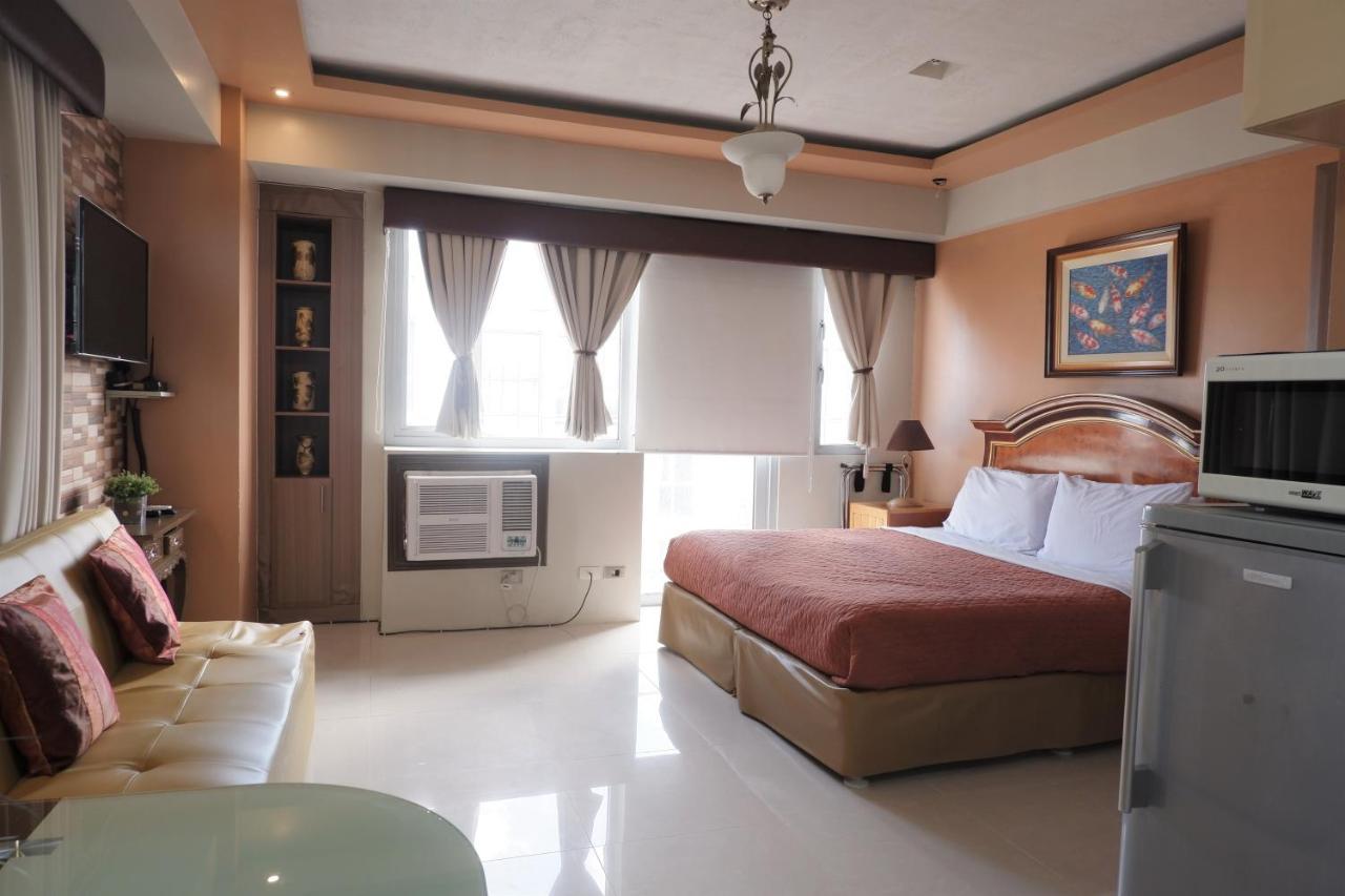 One Palm Tree Villas Manila Exterior photo