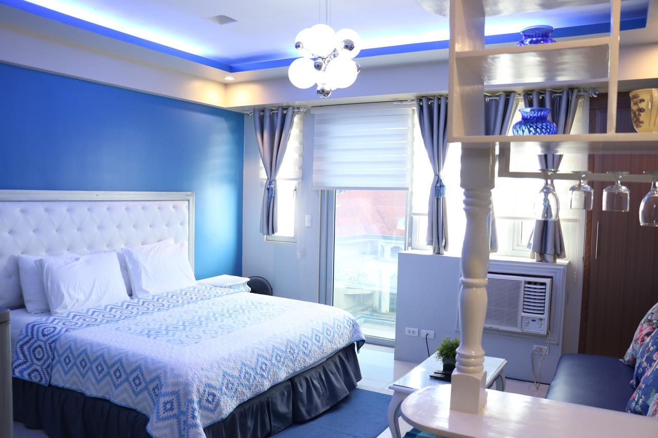 One Palm Tree Villas Manila Exterior photo