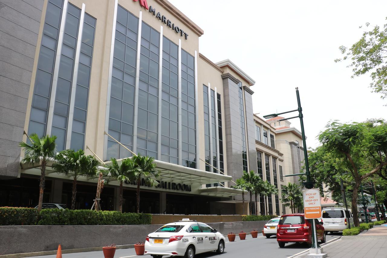 One Palm Tree Villas Manila Exterior photo