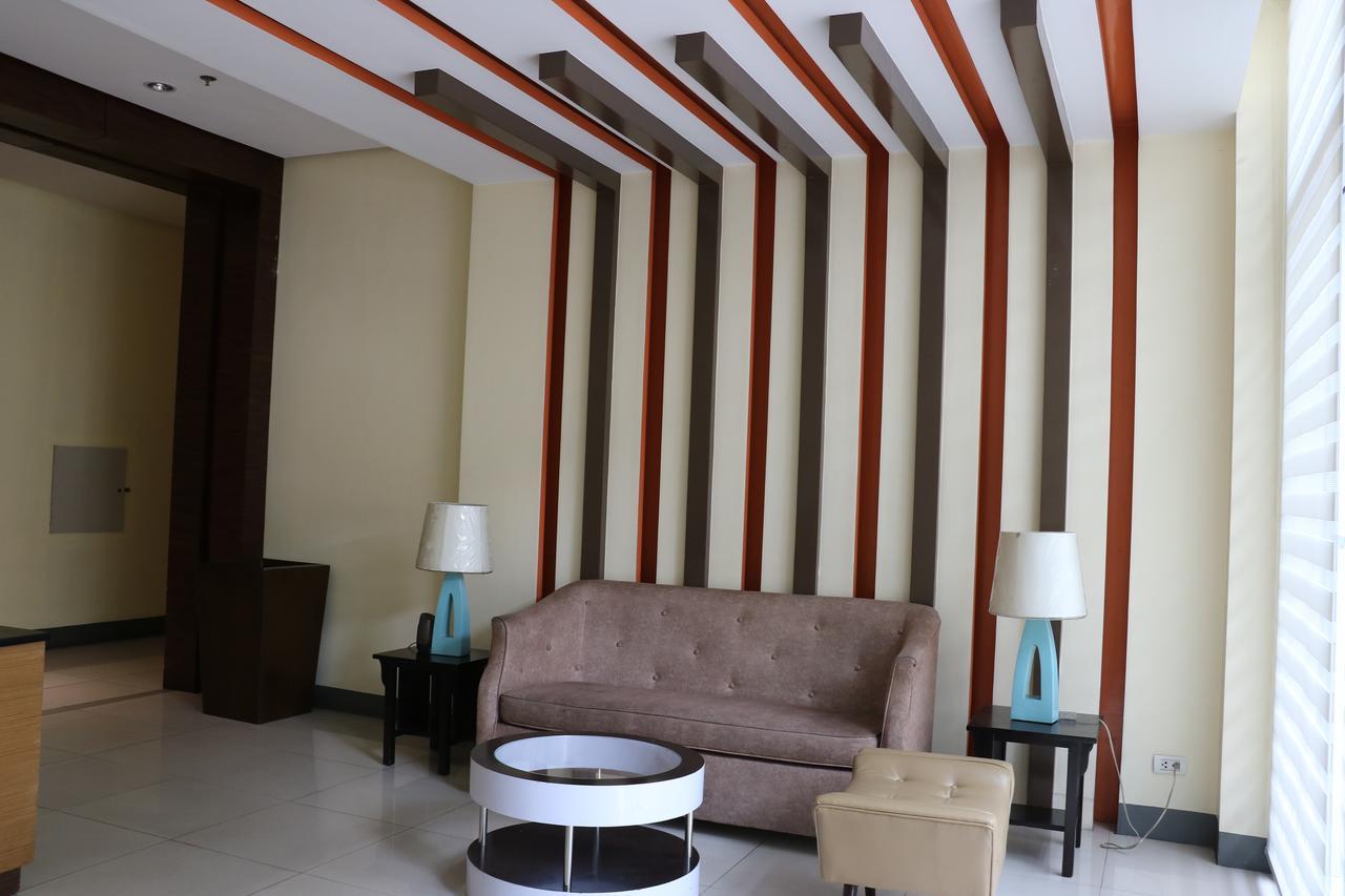 One Palm Tree Villas Manila Exterior photo